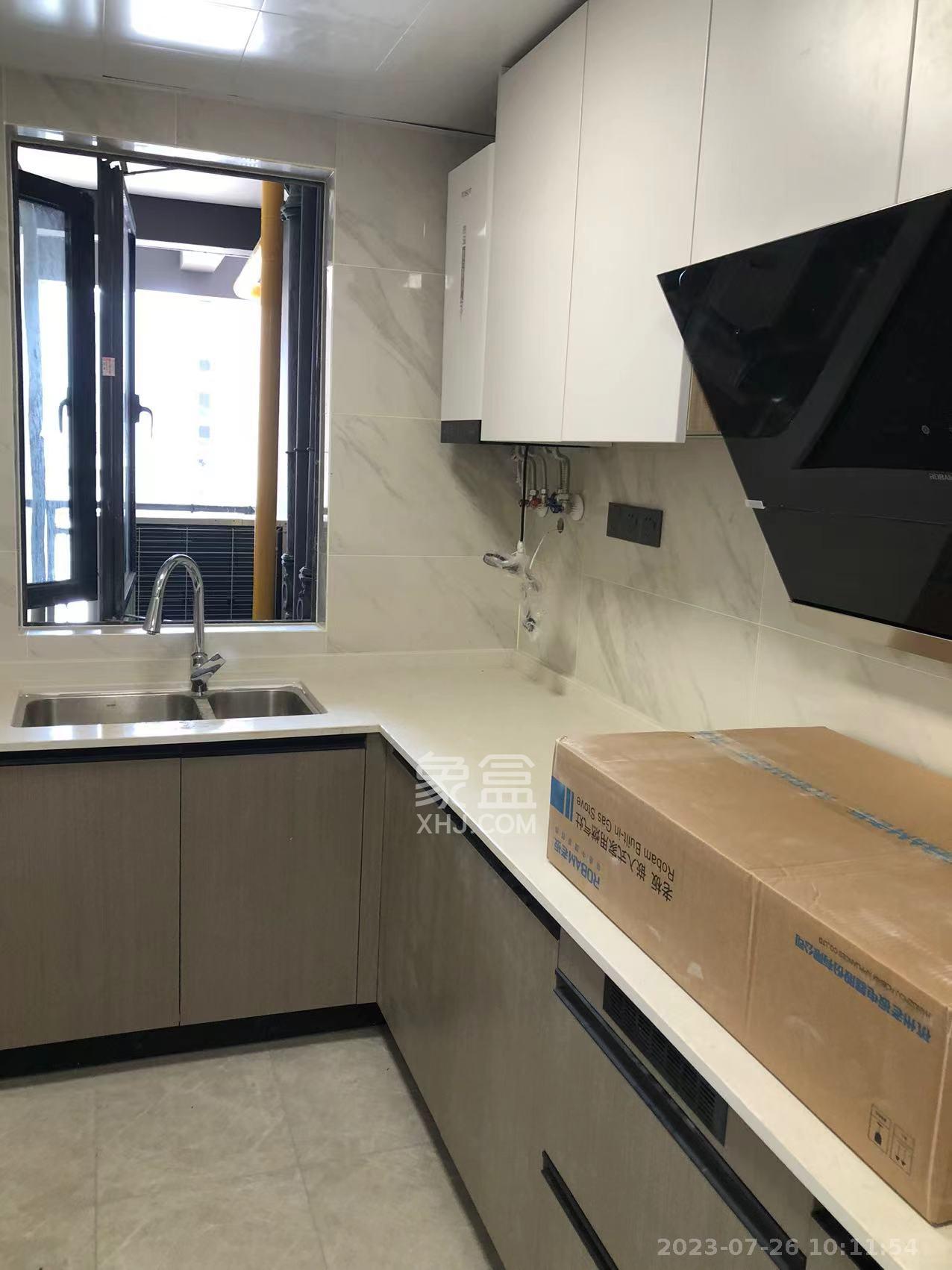 长房星城天地  3室2厅2卫    5000.0元/月