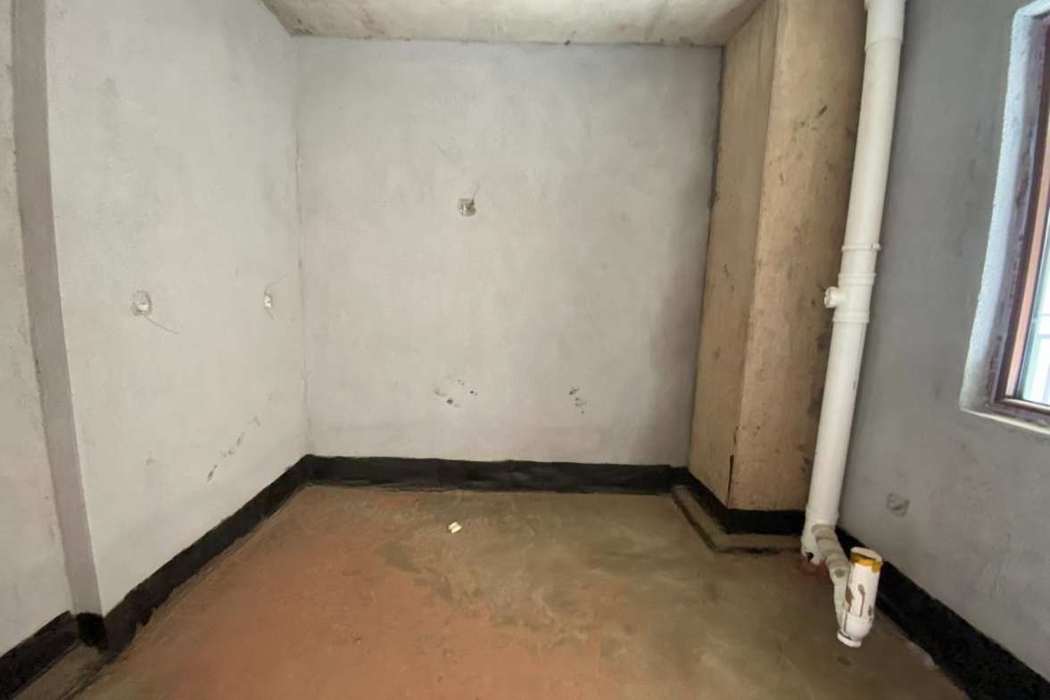 锦绣新城  3室2厅2卫    48.0万客厅