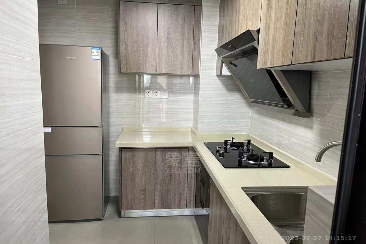 东部美的城  3室2厅2卫    2100.0元/月室内图