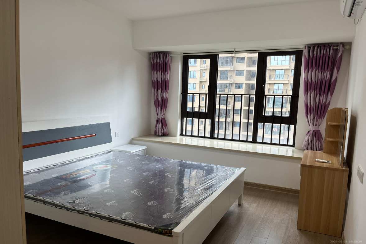 东部美的城  3室2厅2卫    2100.0元/月室内图