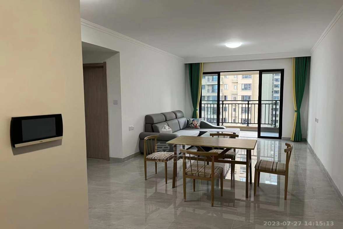 东部美的城  3室2厅2卫    2100.0元/月室内图