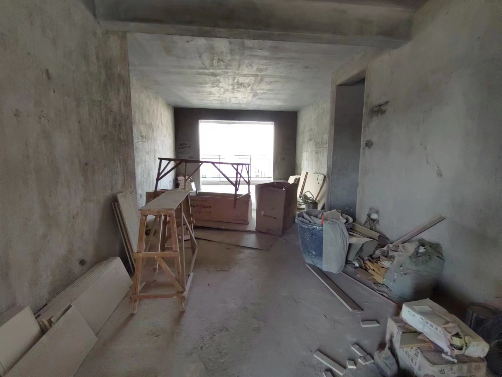 锦绣新城  3室2厅1卫    40.0万