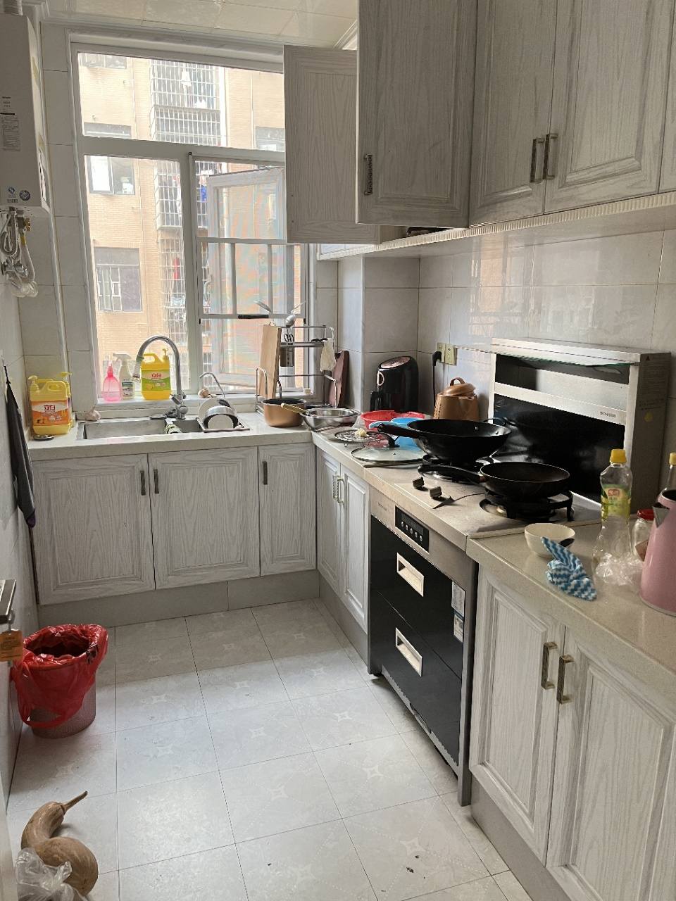 江溪安置小区  3室2厅2卫    1700.0元/月室内图