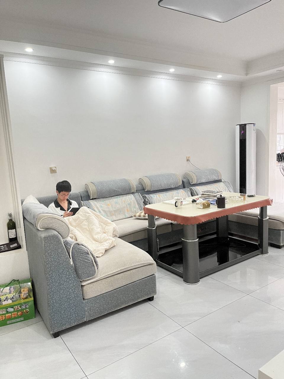 江溪安置小区  3室2厅2卫    1700.0元/月室内图