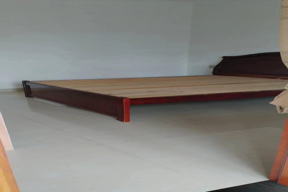 云顶上品  4室2厅2卫   1800.00元/月室内图