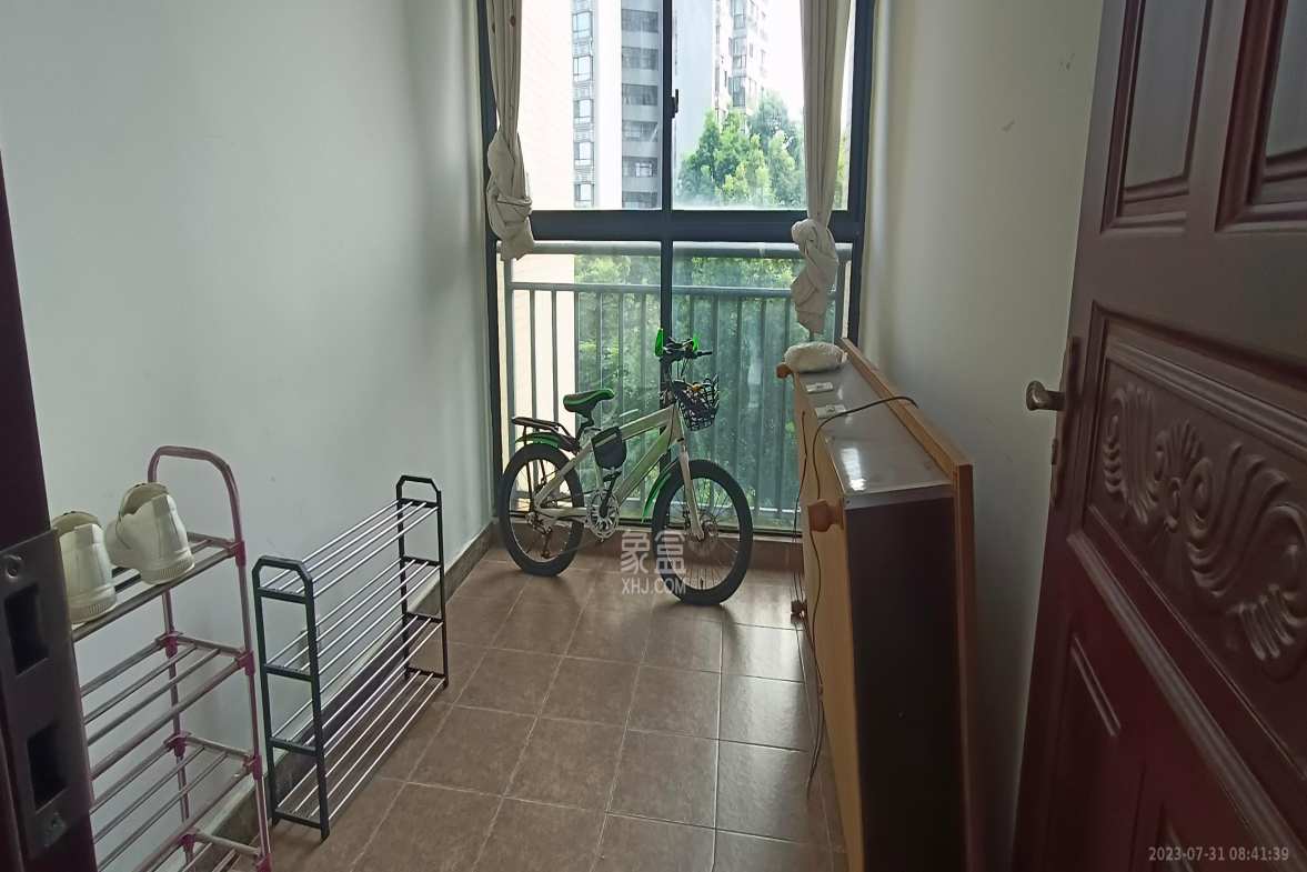 莱茵城  4室2厅2卫    3000.0元/月室内图