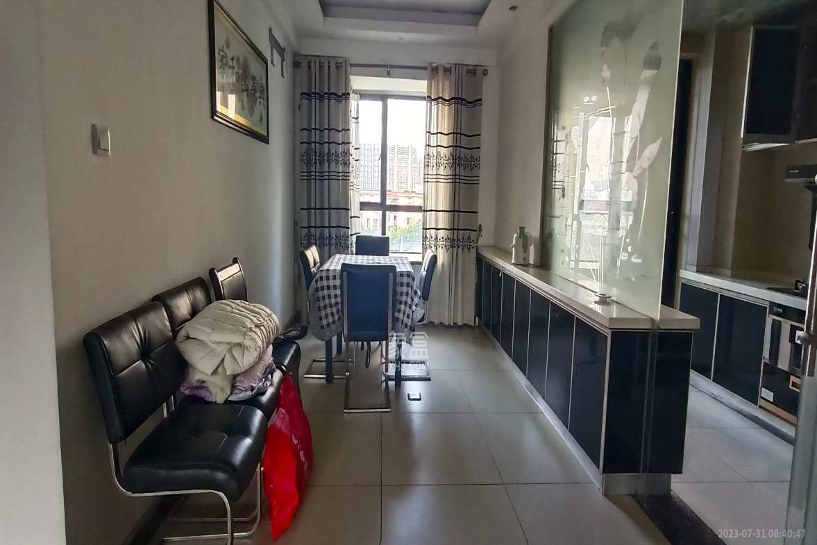 莱茵城  4室2厅2卫    3000.0元/月室内图