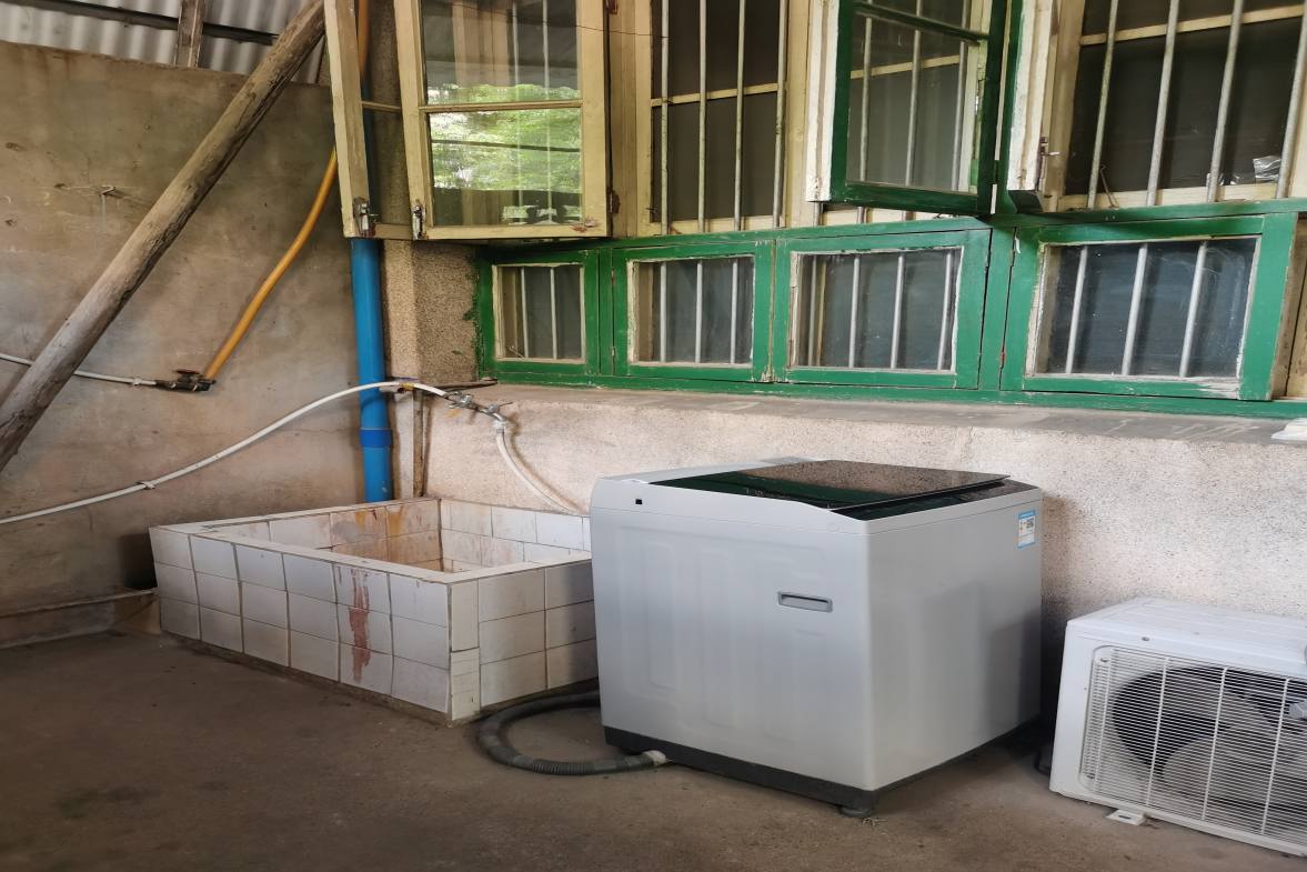 自来水公司家属楼(春檀路) 2室1厅1卫 1000.0元/月 自来水公司家属楼(春檀路) 2室1厅1卫 1000.0元/月室内图