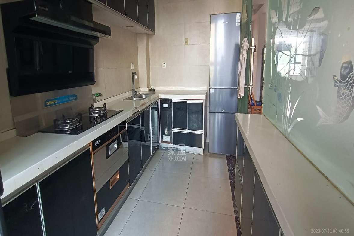 莱茵城  4室2厅2卫    3000.0元/月室内图