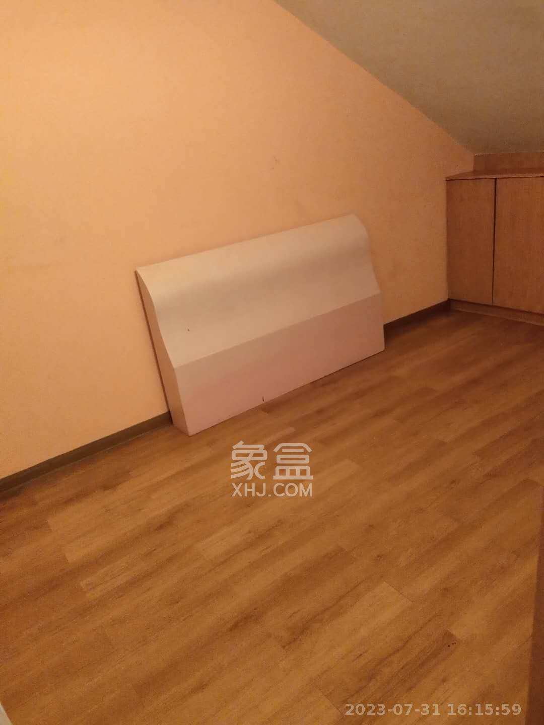 麓谷沐春园  3室1厅1卫   1200.00元/月室内图