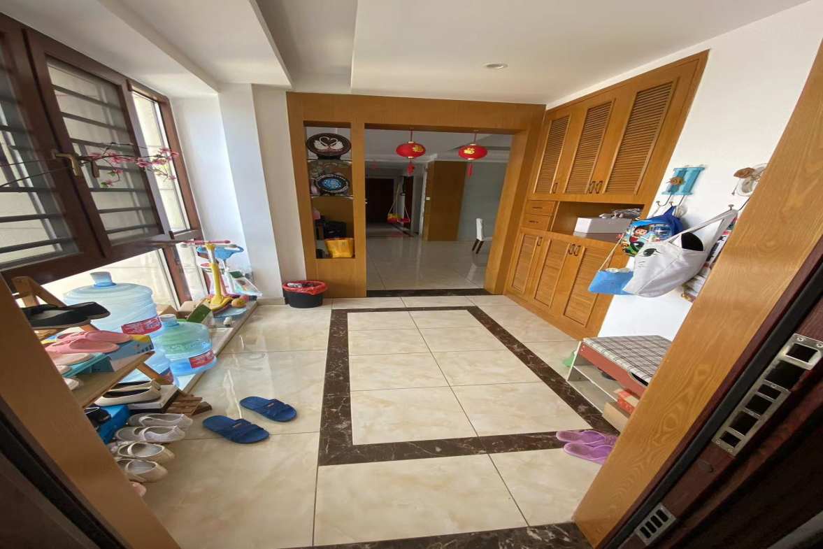 吉泰丽园  5室2厅2卫    73.8万室内图