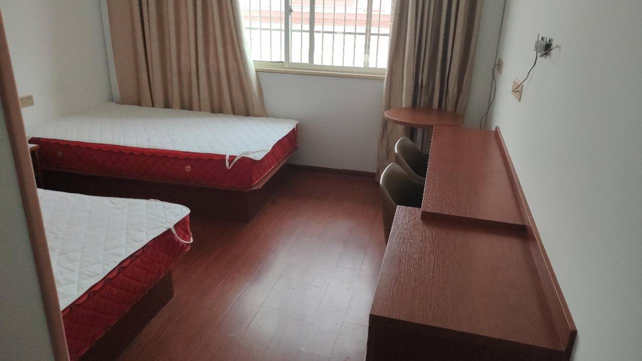 乌金安置小区  1室1厅1卫   700.00元/月室内图1