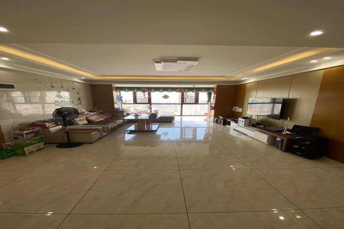 吉泰丽园  5室2厅2卫    73.8万室内图