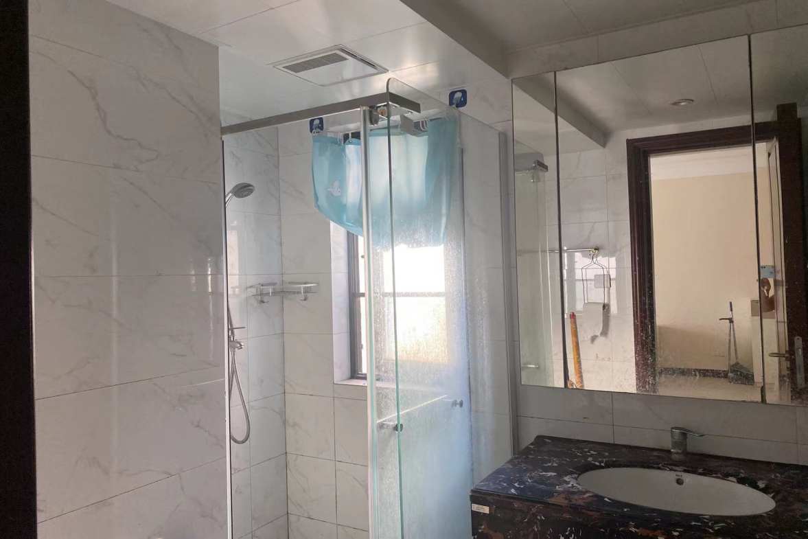 恒大华府 2室2厅1卫 1800.00元/月 恒大华府 2室2厅1卫 1800.00元/月室内图