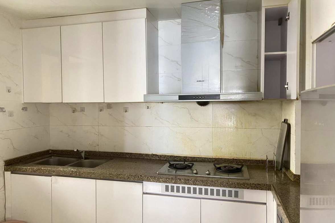 恒大华府 2室2厅1卫 1800.00元/月 恒大华府 2室2厅1卫 1800.00元/月室内图