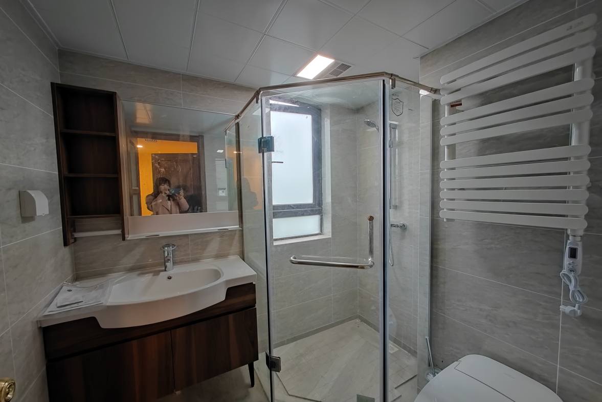 碧桂园翘楚棠  4室2厅2卫   2880.00元/月室内图