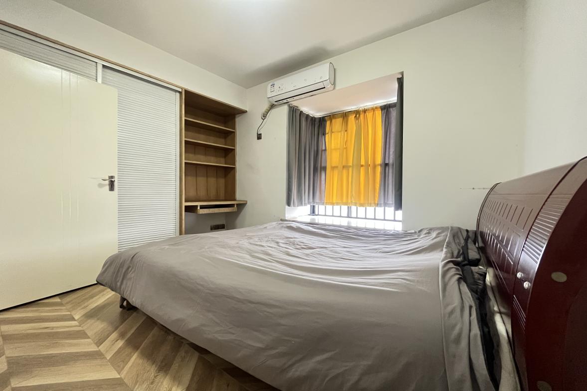 巴陵壹号  1室1厅1卫    1500.0元/月室内图1