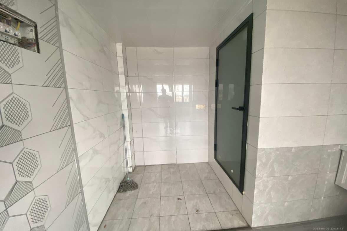 欧亚达国际广场 3室2厅1卫 3500.0元/月 欧亚达国际广场 3室2厅1卫 3500.0元/月室内图