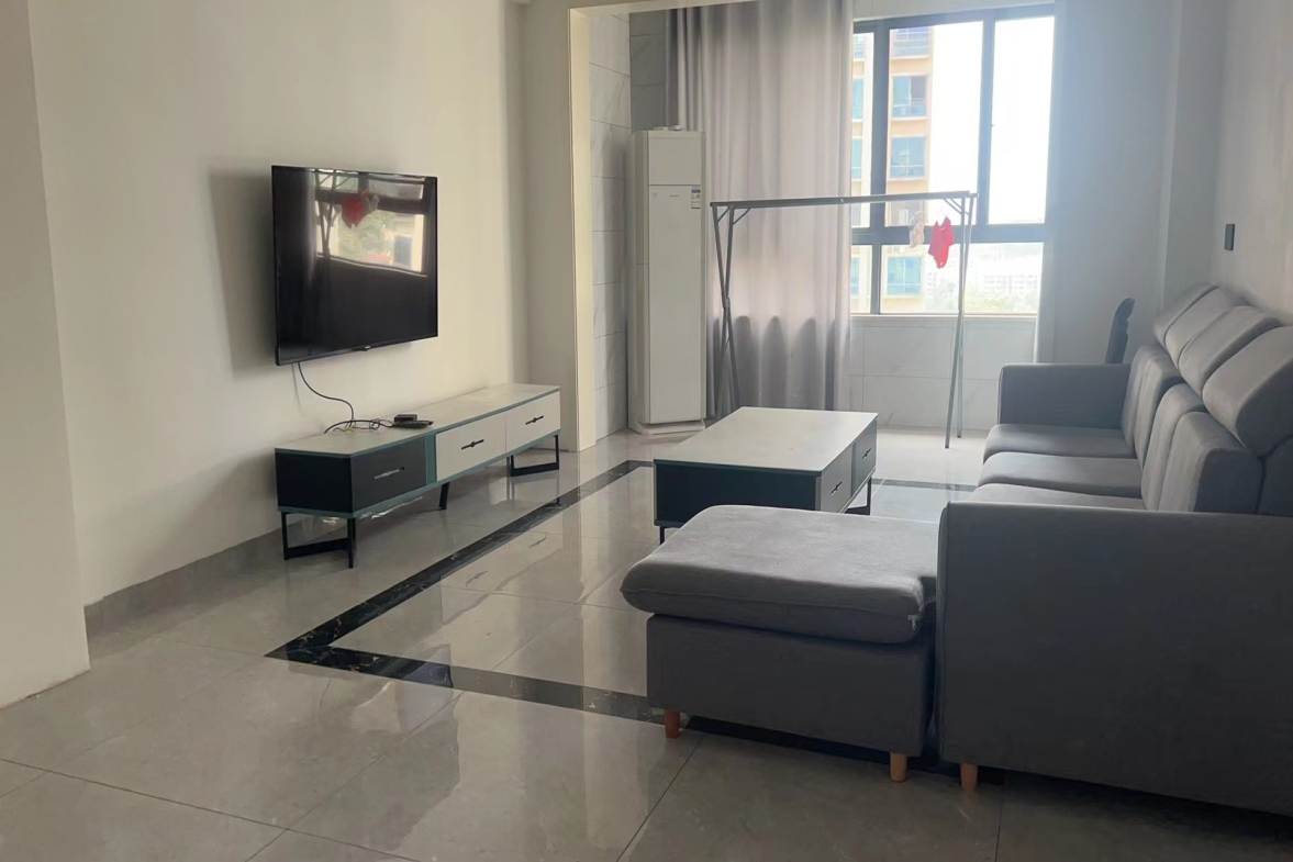 金凤公寓  3室2厅2卫    1800.0元/月室内图1