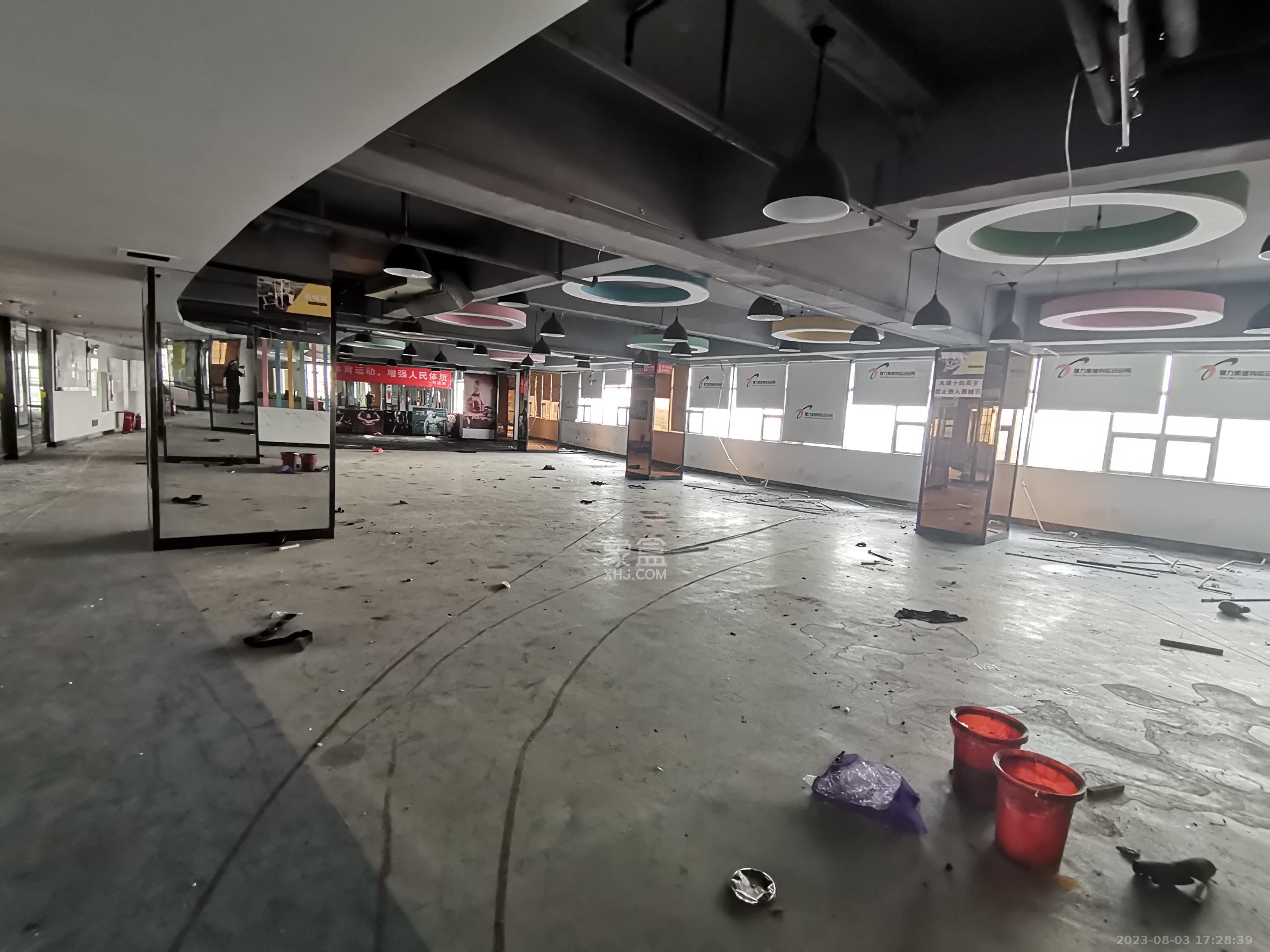 新金都商业广场   64.29㎡      964.35元/月室内图