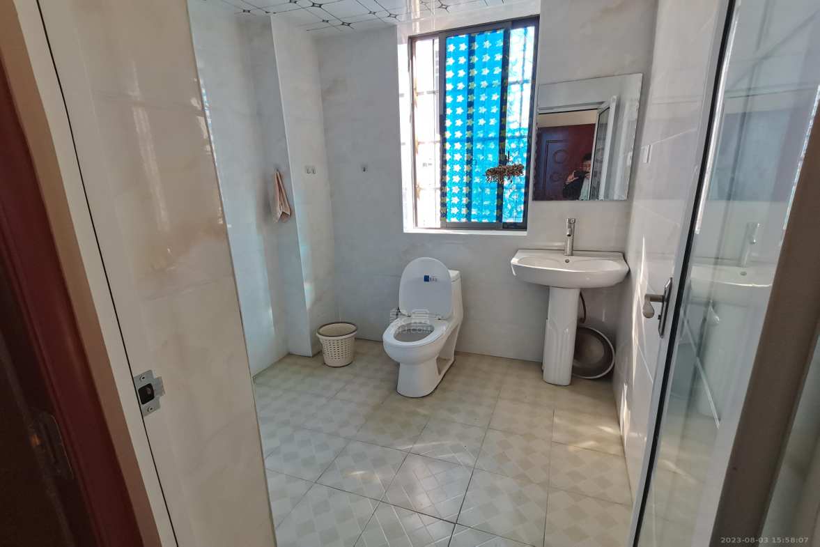 时代云龙城小区  3室2厅2卫    1600.0元/月室内图