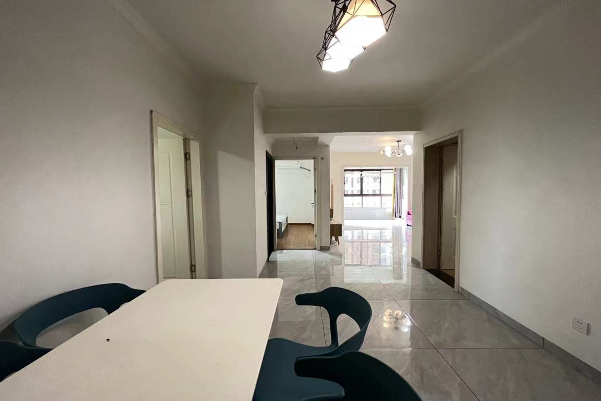 天伦国际  3室2厅1卫   3000.00元/月室内图