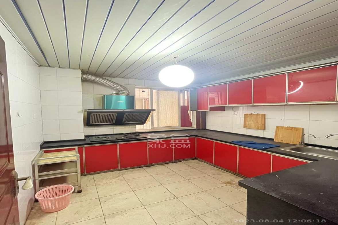 兴威名座 3室2厅2卫 4500.0元/月 兴威名座 3室2厅2卫 4500.0元/月室内图