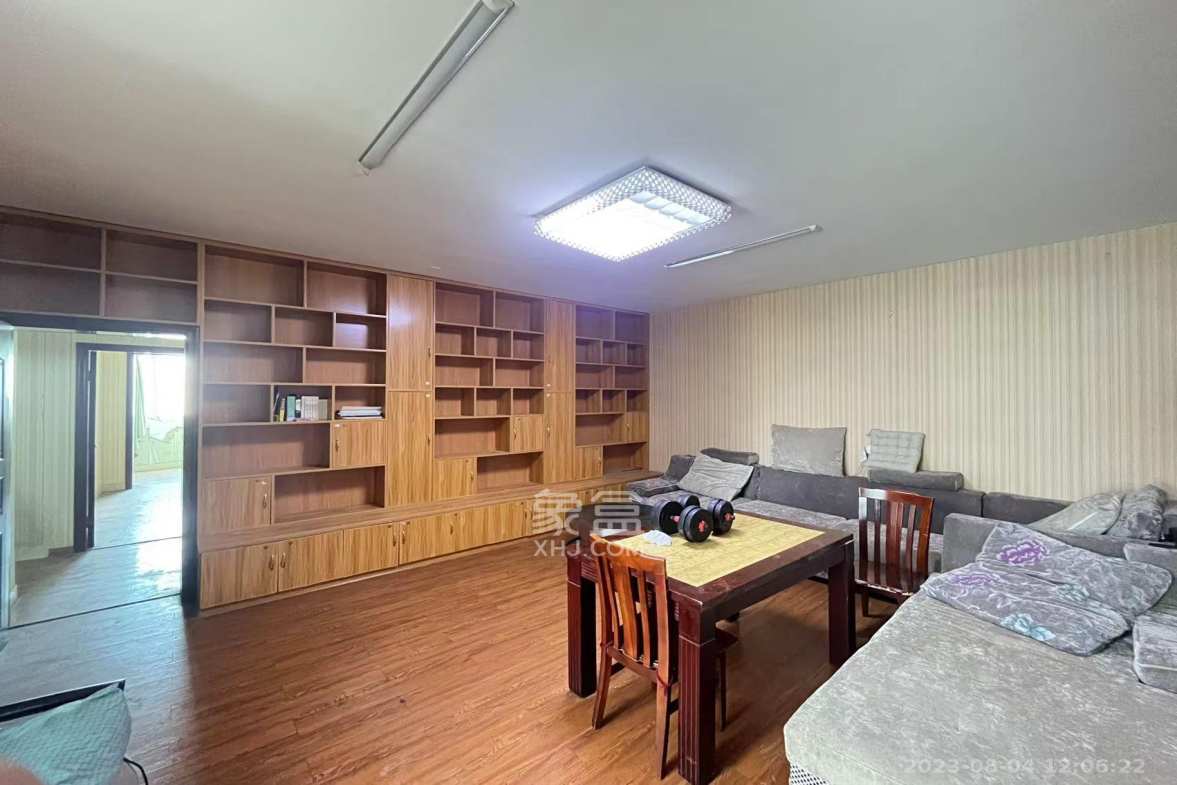 兴威名座 3室2厅2卫 4500.0元/月 兴威名座 3室2厅2卫 4500.0元/月室内图