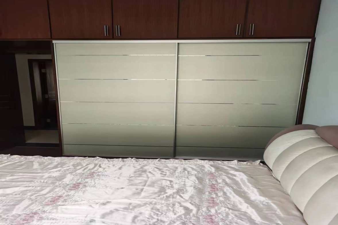 铂金玫瑰园  3室2厅2卫    88.8万卧室