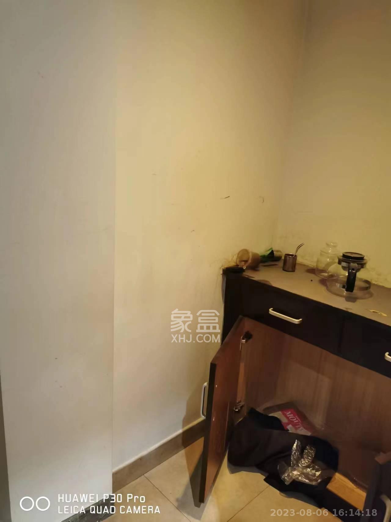 滨江金座   140.0㎡      14500.0元/月室内图