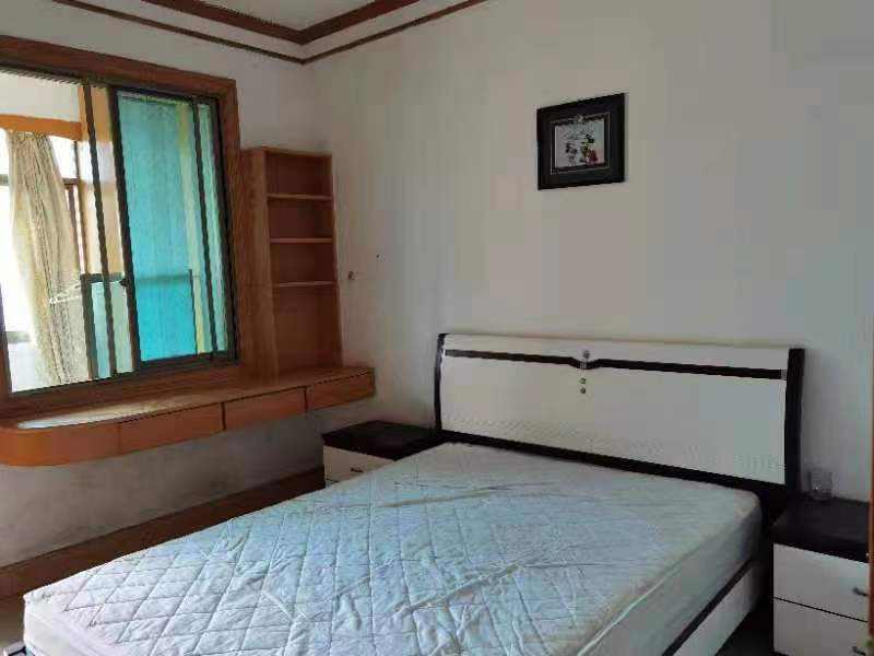 白塘路城管局家属楼  3室2厅2卫    1200.0元/月室内图