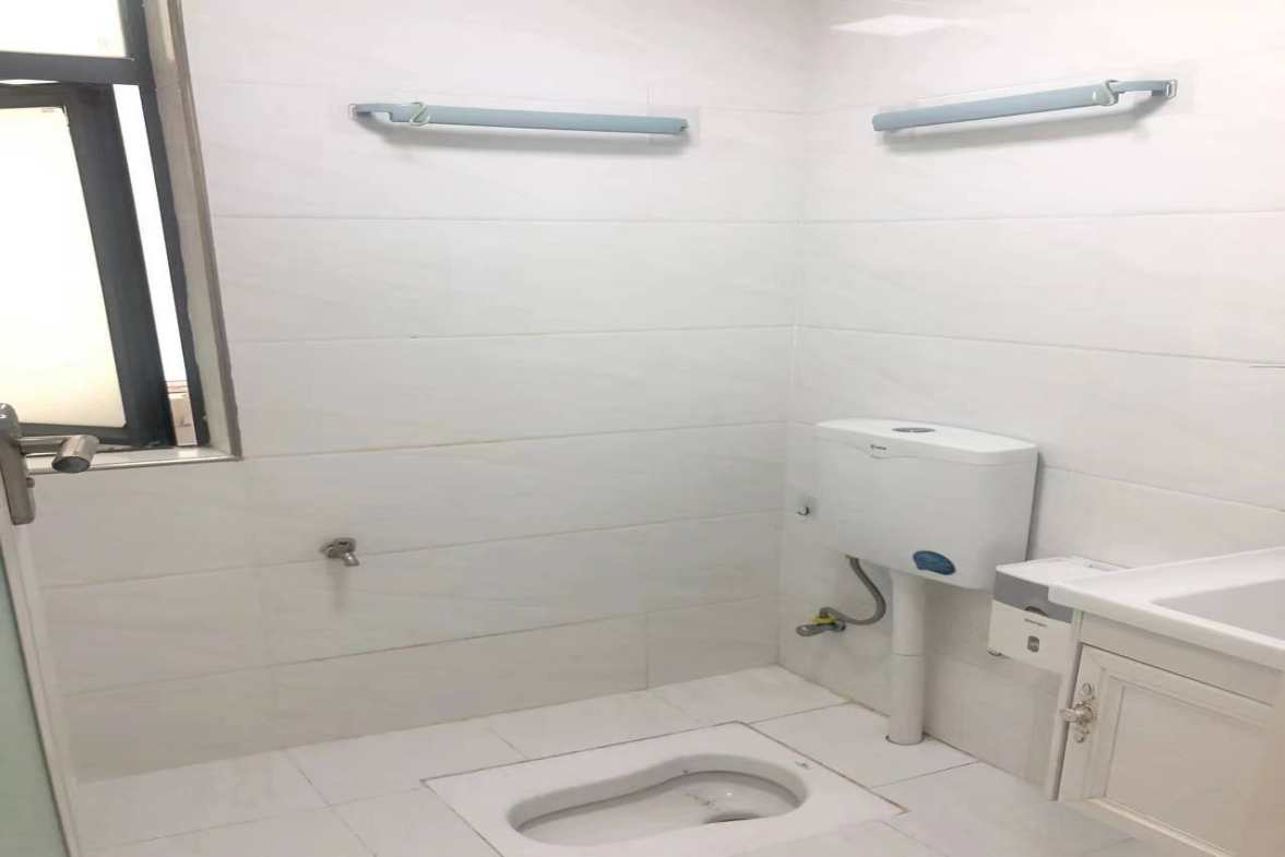 珠江愉景新城  1室1厅1卫   1400.00元/月室内图