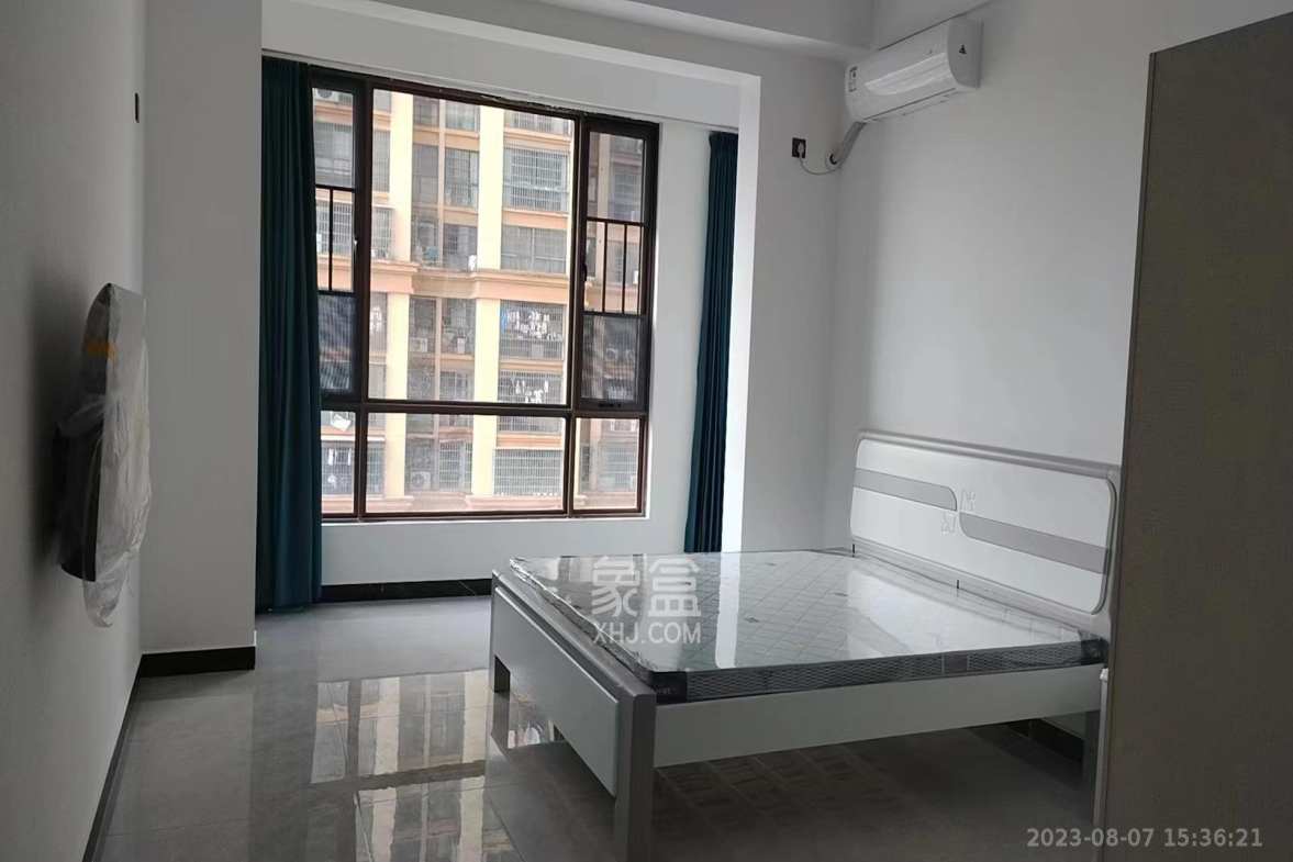 长龙湾  1室1厅1卫    1200.0元/月室内图