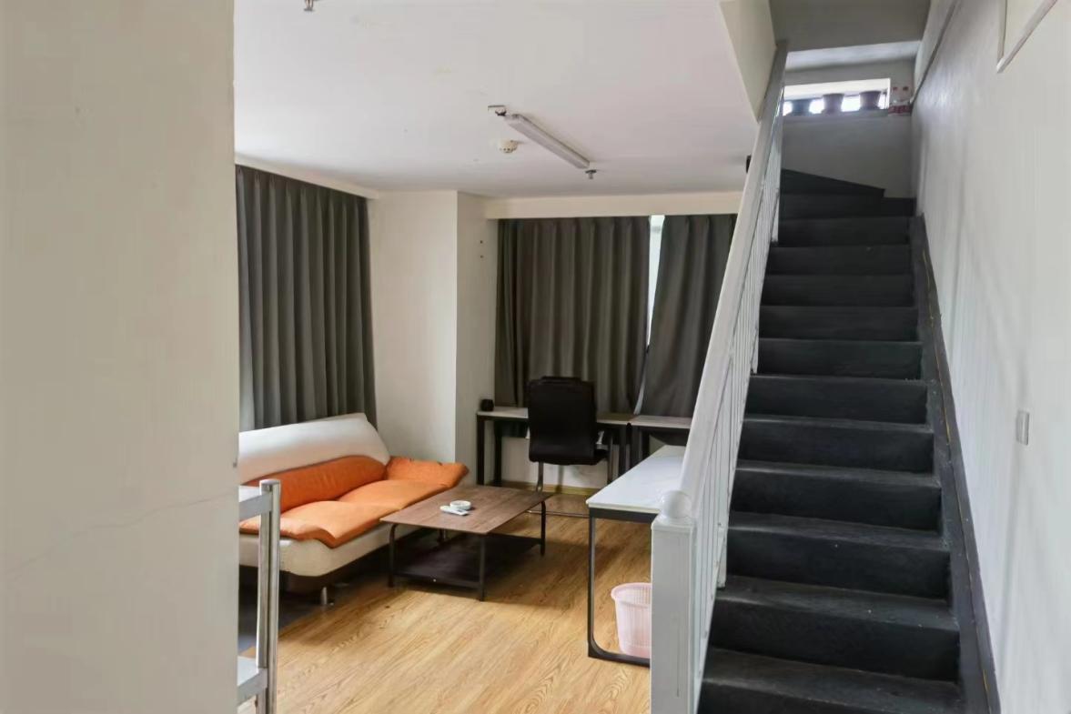 民俗文化广场  1室1厅1卫    1500.0元/月室内图