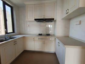 碧桂园娄星府  5室2厅2卫    170.0万