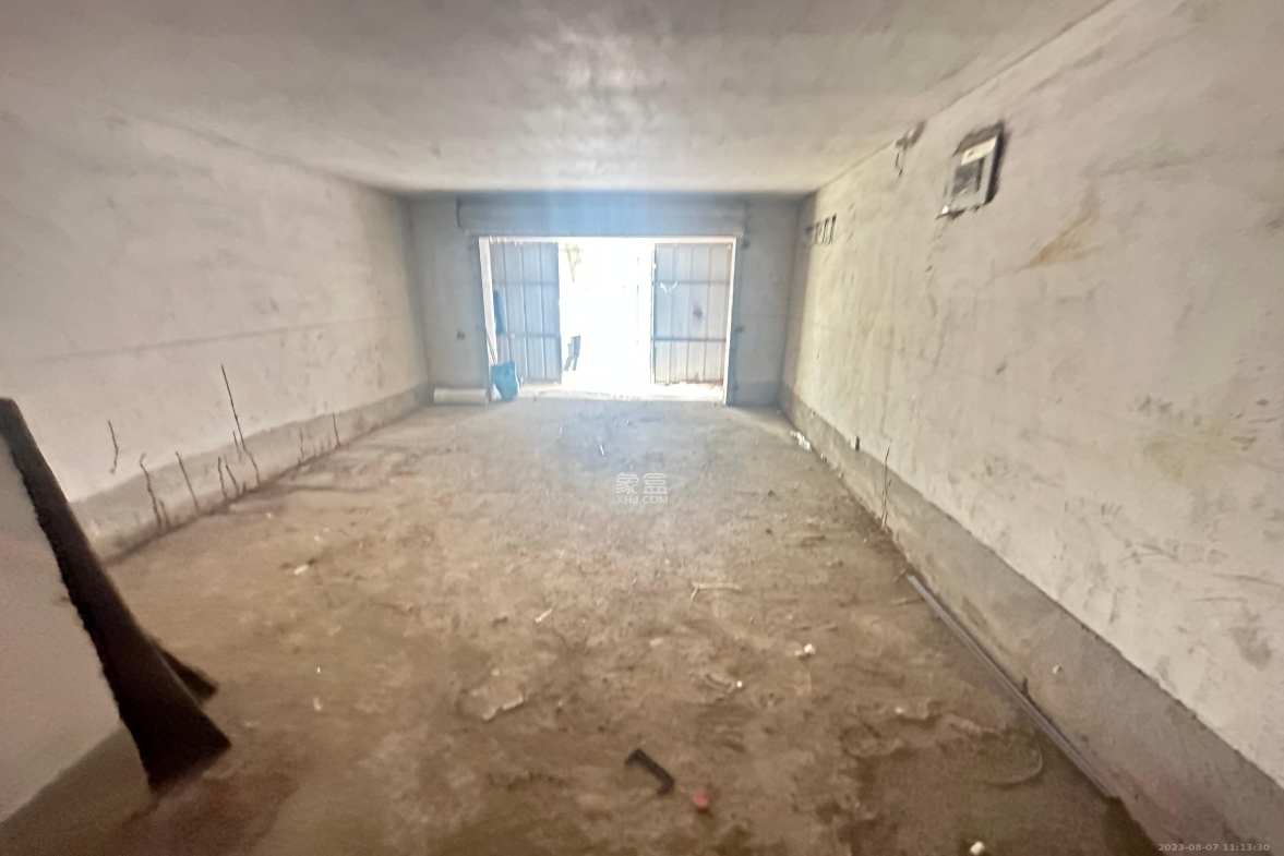 鄱阳小区  1室1厅1卫    650.0元/月室内图