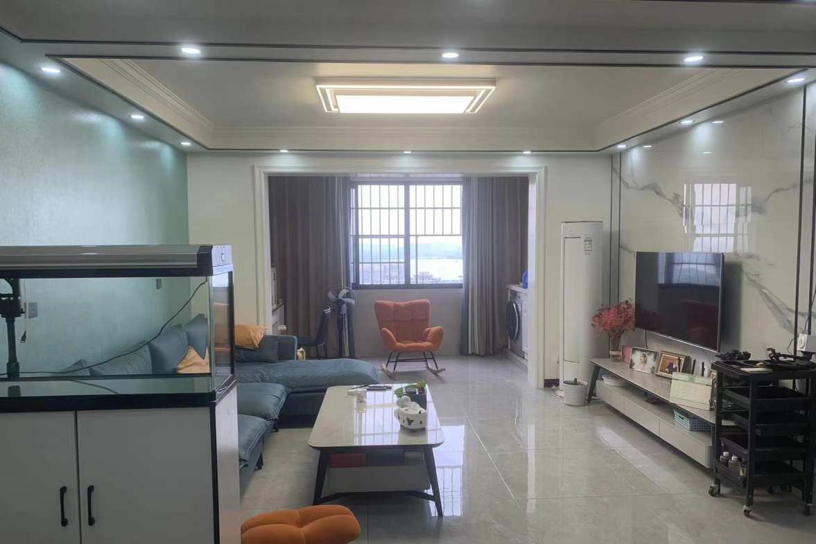 欣登中央公园  3室2厅1卫    2200.0元/月室内图