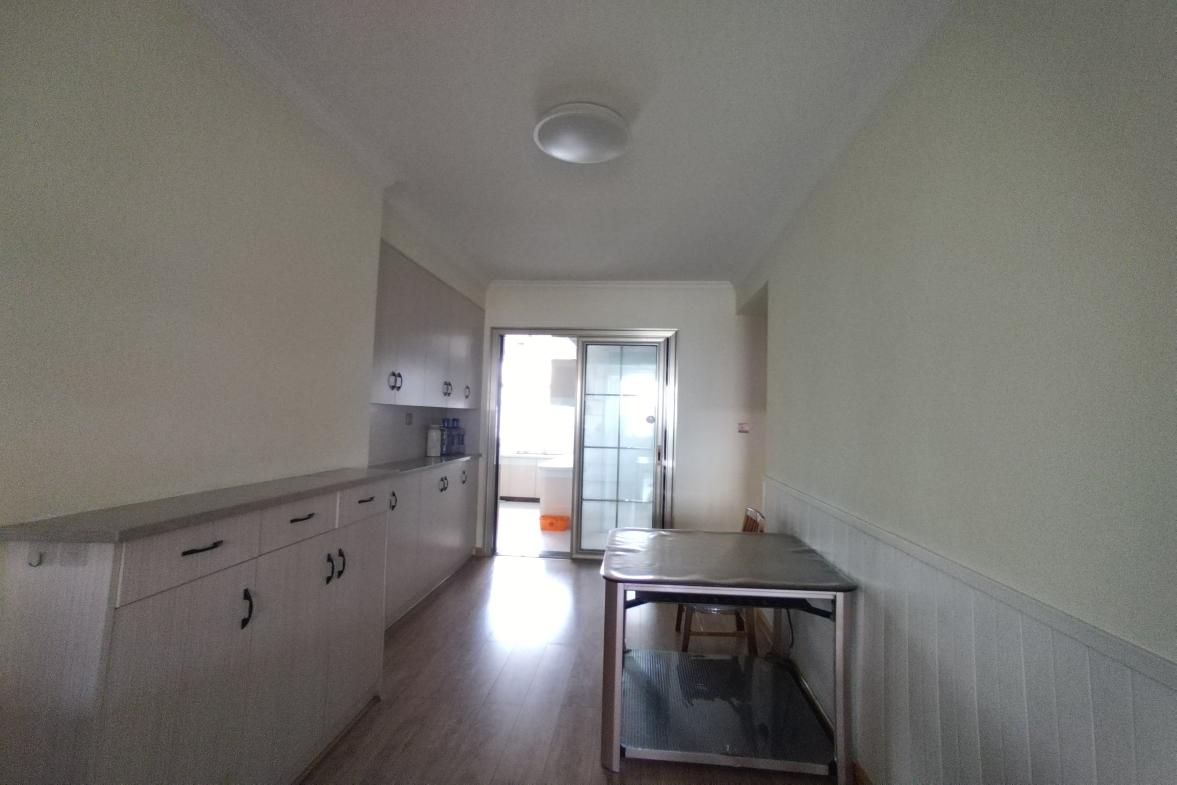 铂金玫瑰园  2室2厅1卫    52.8万客厅