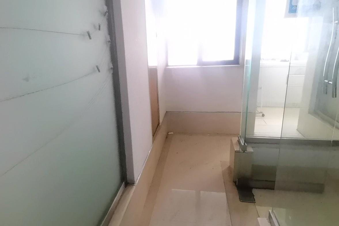 龙泰上品 1室1厅1卫 1200.0元/月 龙泰上品 1室1厅1卫 1200.0元/月室内图