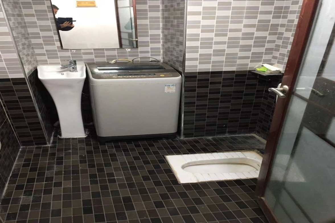 星海名都  1室1厅1卫    800.0元/月室内图