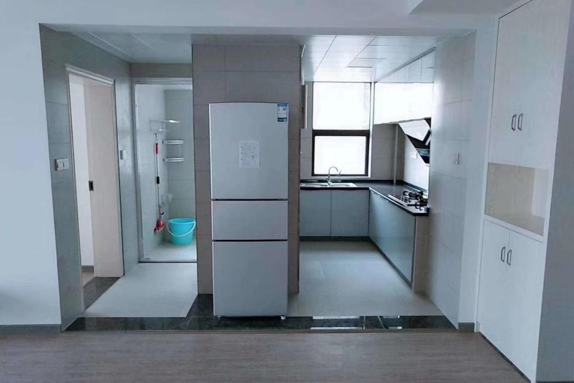 华邦深蓝时代广场  2室2厅1卫    2400.0元/月室内图