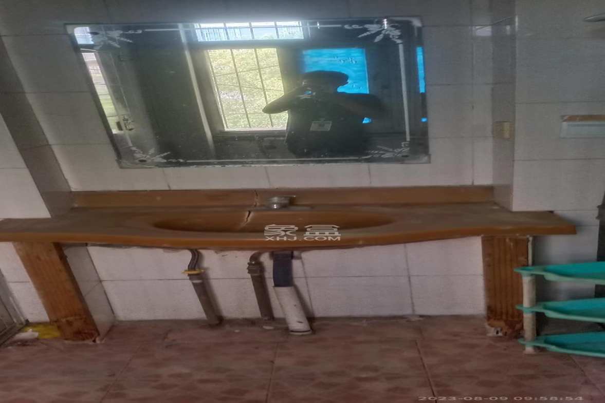 红旗区四片 3室2厅1卫 1600.0元/月 红旗区四片 3室2厅1卫 1600.0元/月室内图