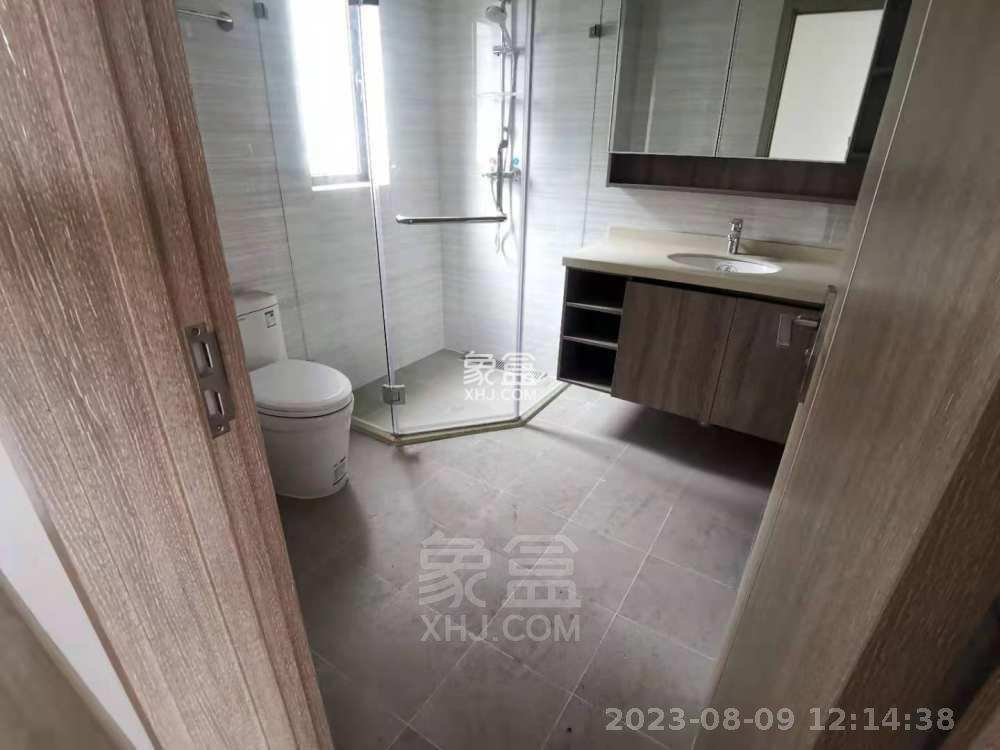 蓝溪谷  4室2厅2卫   2800.00元/月室内图