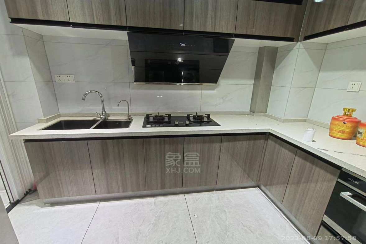 庐山春天  1室1厅1卫    5800.0元/月室内图