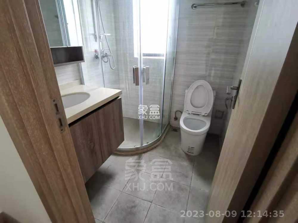蓝溪谷  4室2厅2卫   2800.00元/月室内图
