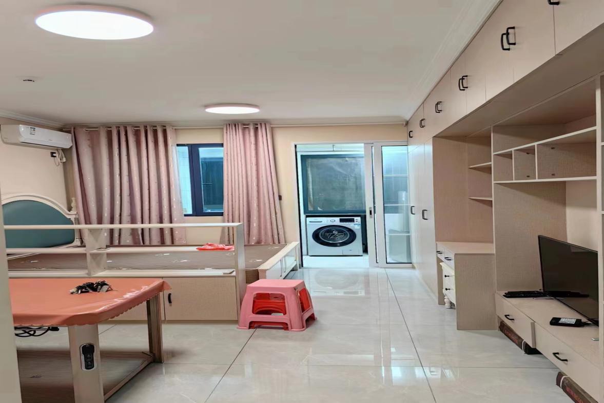 盛世时代广场 1室1厅1卫 1200.0元/月 盛世时代广场 1室1厅1卫 1200.0元/月室内图