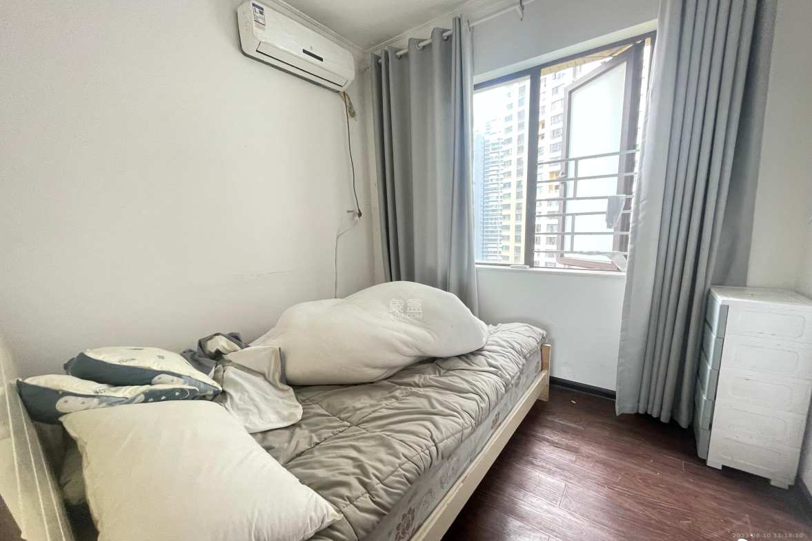 保利西海岸A区  4室2厅2卫    4500.0元/月室内图