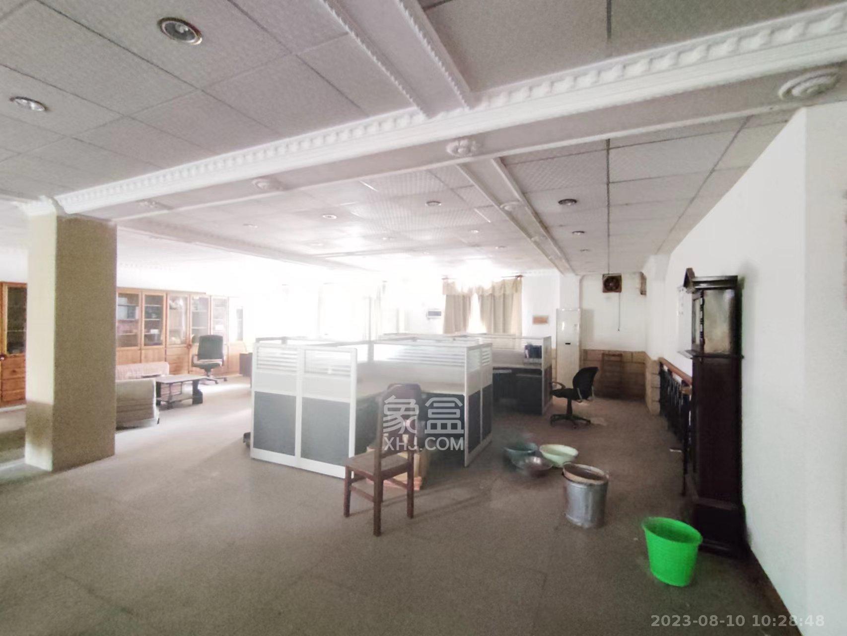 宝塔中路   160.0㎡      4160.0元/月室内图