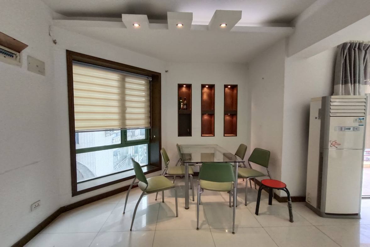 都市经典(卓景园)  3室2厅1卫    3600.0元/月 都市经典(卓景园)  3室2厅1卫    3600.0元/月室内图