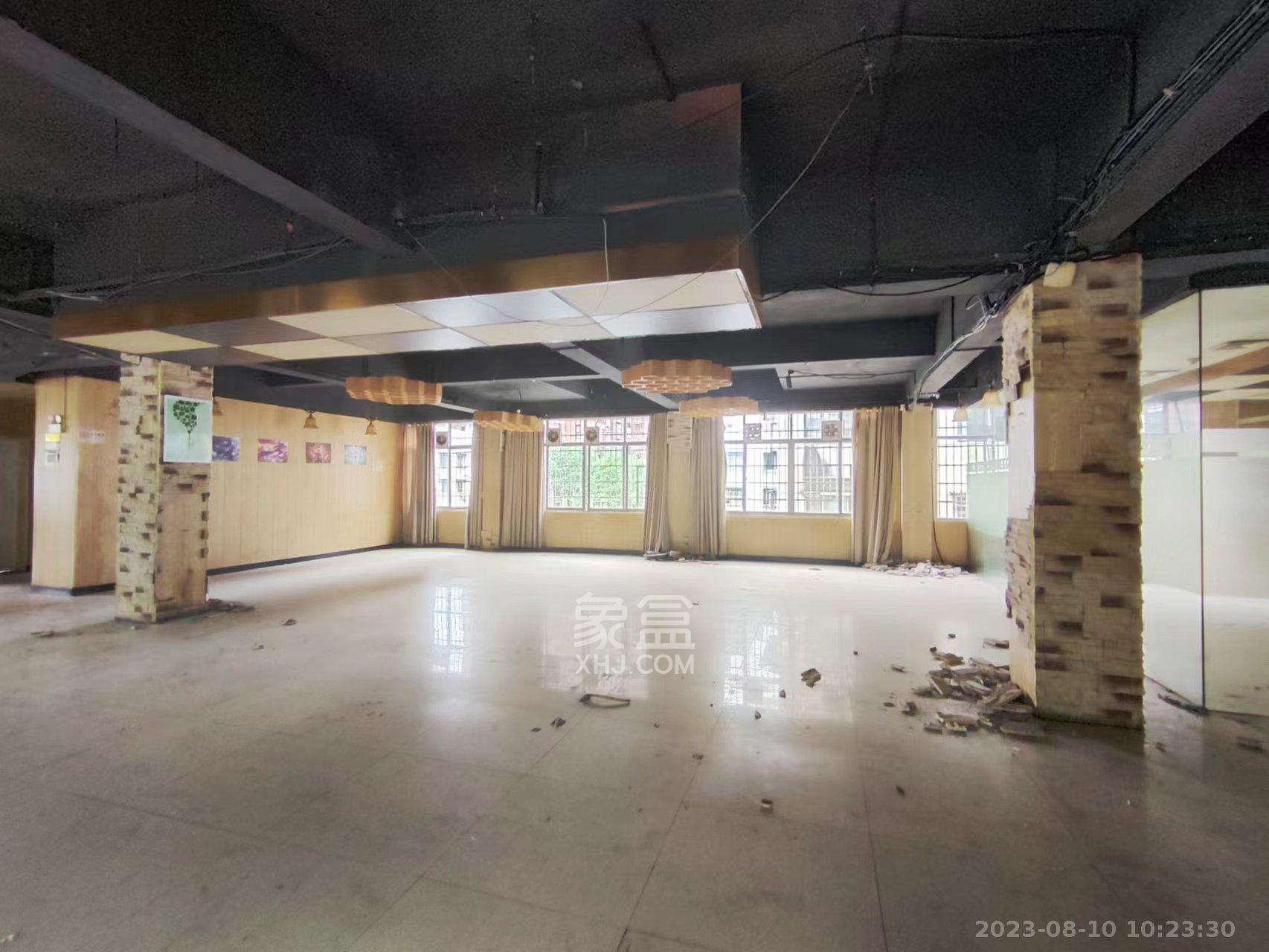 宝塔中路   320.0㎡      8333.0元/月室内图